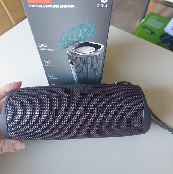Flip 6 Bluetooth Speaker GREY - Picture 2 of 5